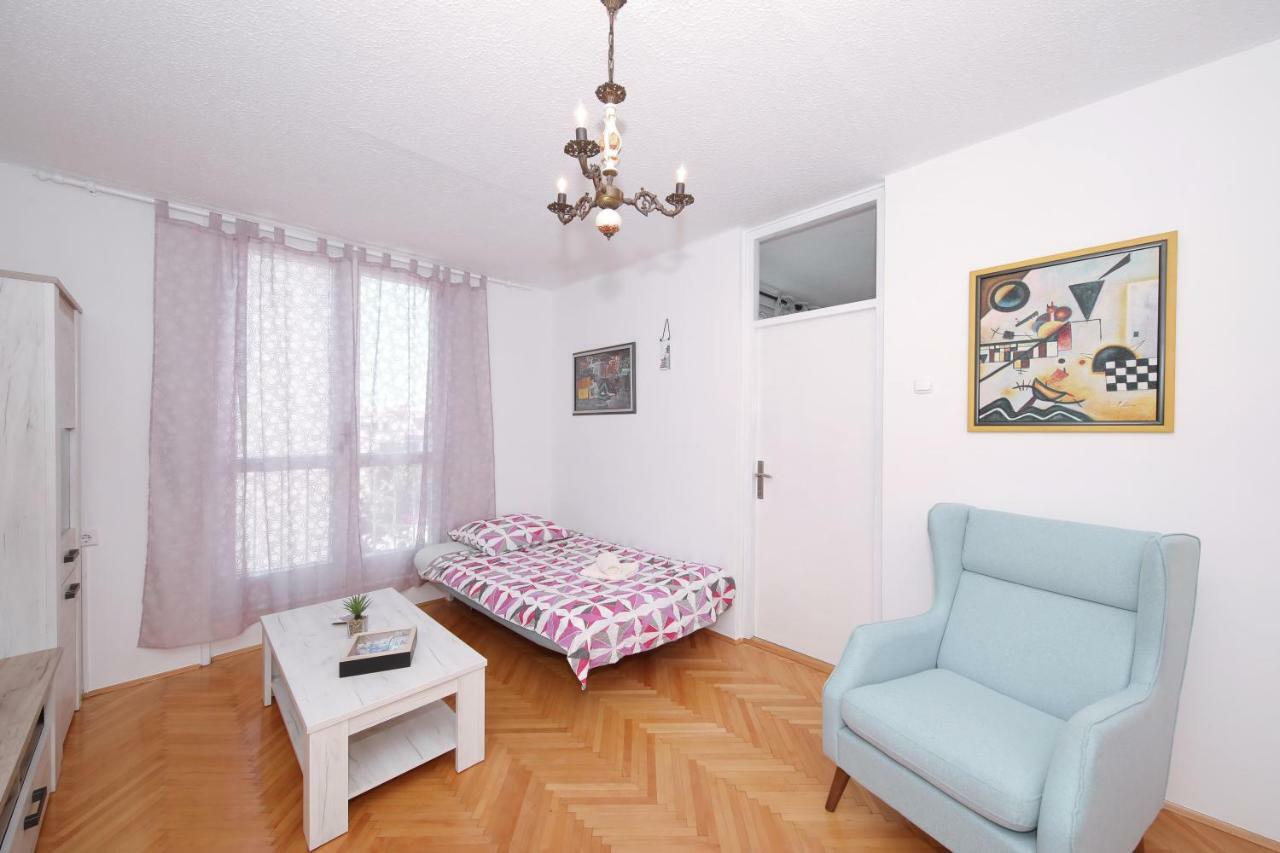 Lana In Centre With Garage Apartament Zadar