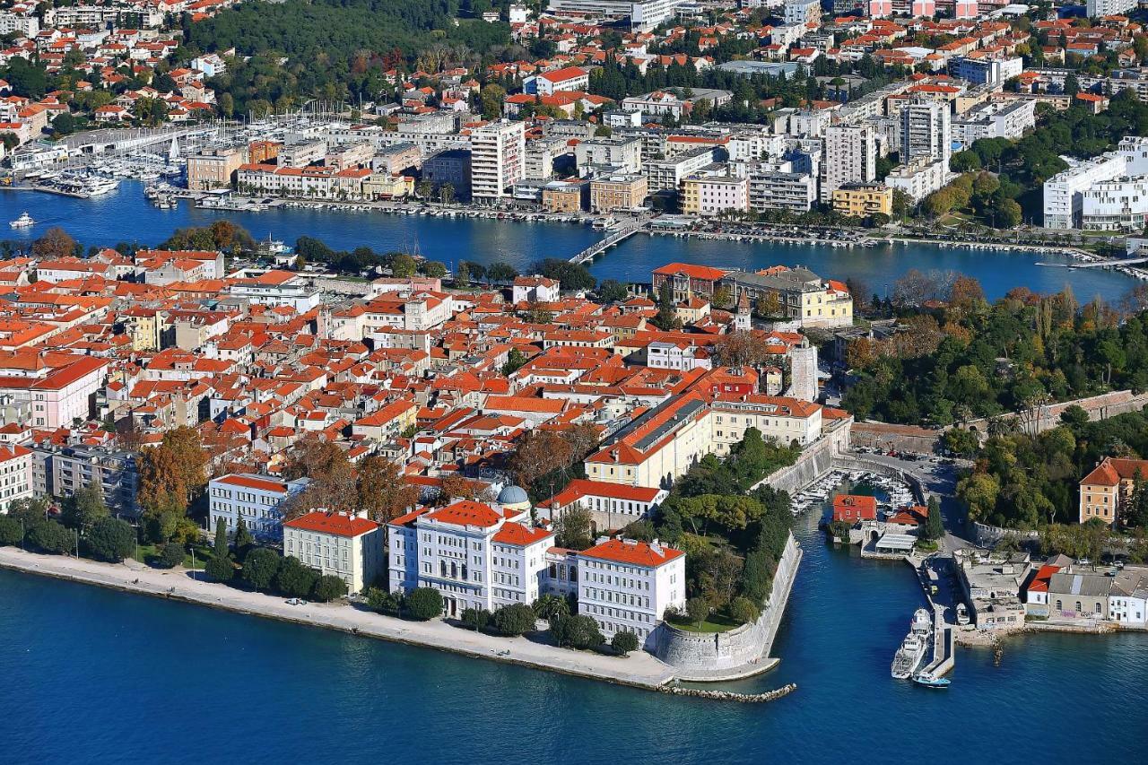 Lana In Centre With Garage * Zadar
